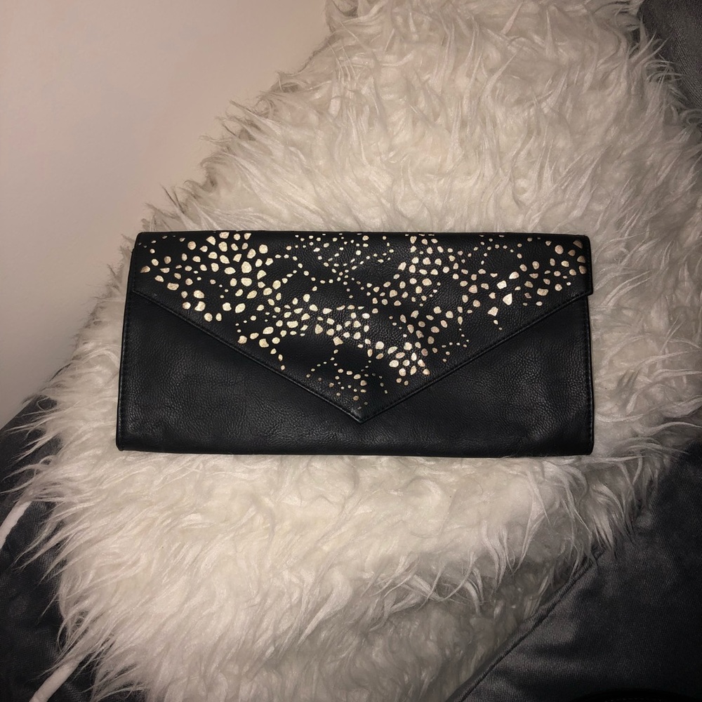 Small clutch